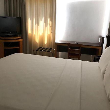 Suite Natal Plaza Luaran gambar