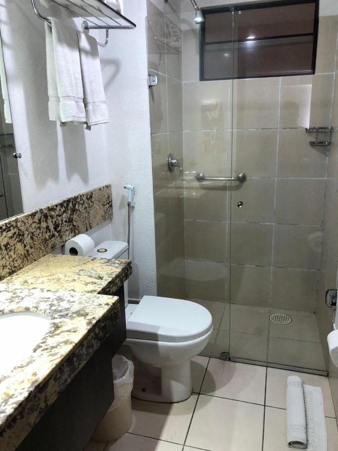 Suite Natal Plaza Luaran gambar